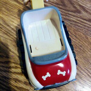 Puppy Dog Pals toy vehicle